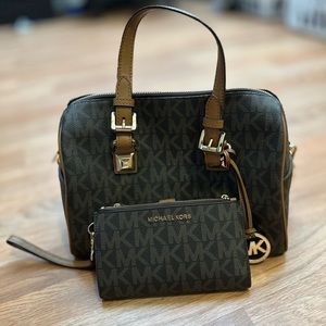Michael Kors Grayson Tote w matching wallet
